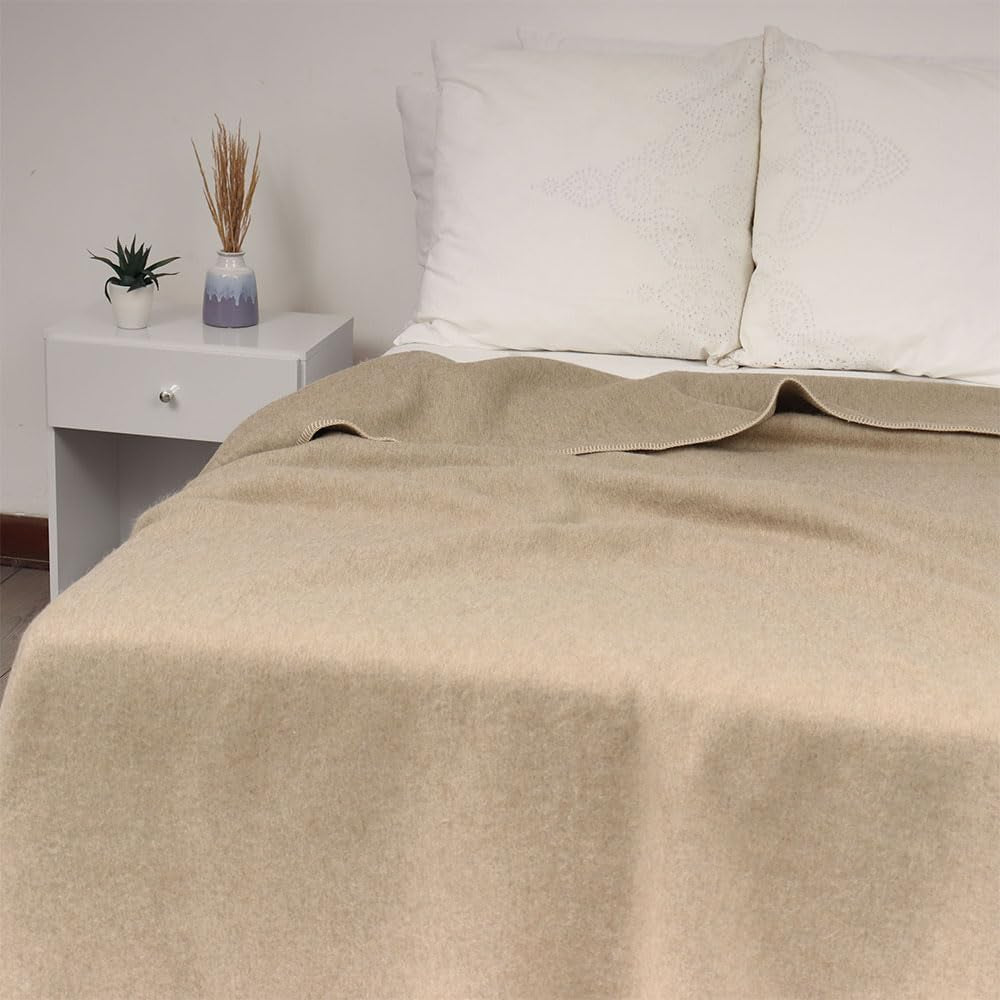 Heavyweight Alpaca Wool Blanket – Thick & Warm