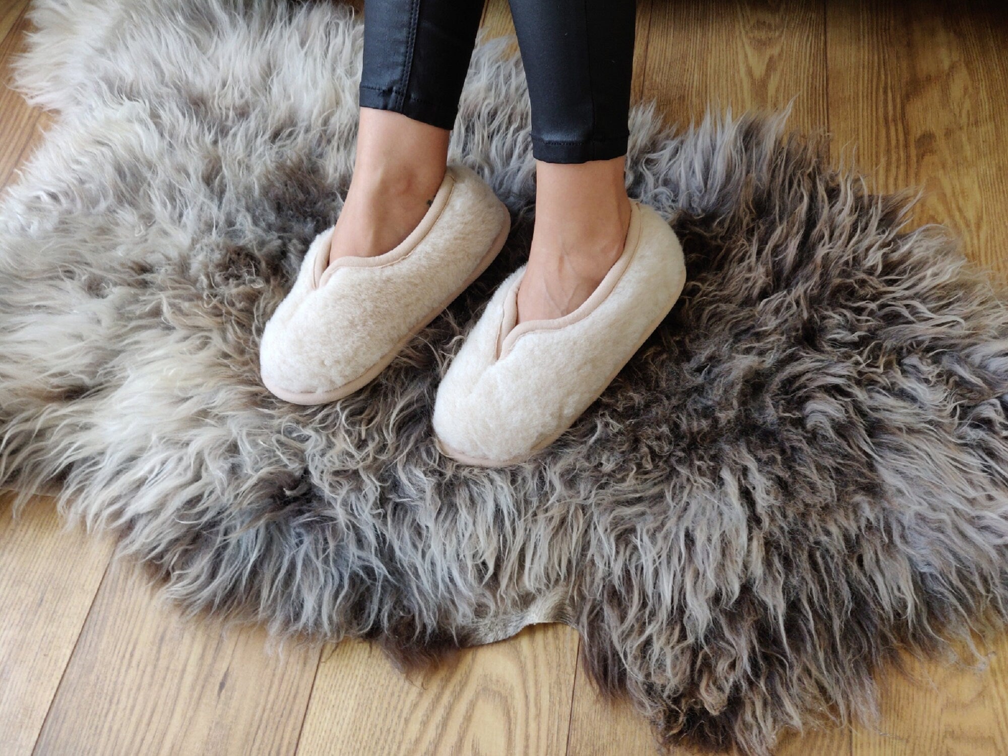 Alpaca Wool Slippers – Lilac & Grey