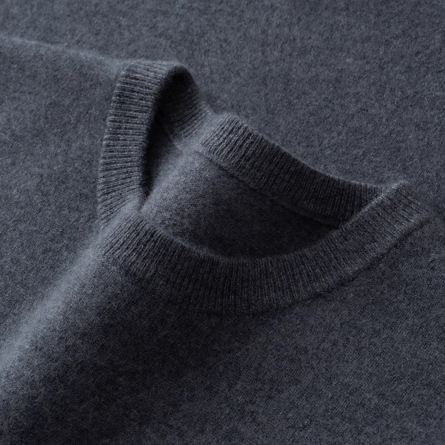 Cashmere Low - Neck Men's Sweater Business Casual Warmth - Alpaca House