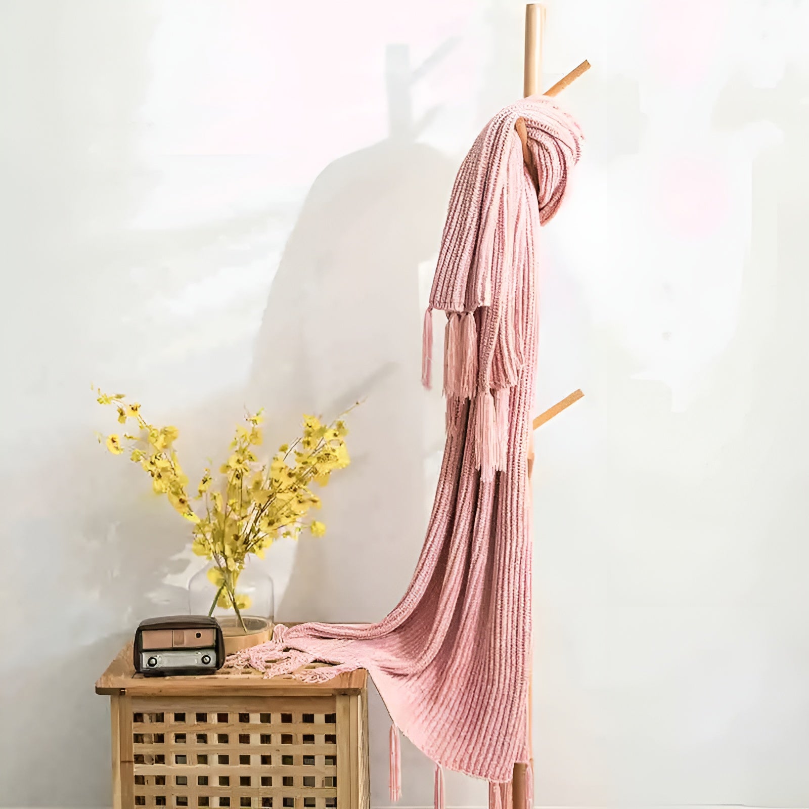 Chenille Wool Knitted Blanket Warm, Textured Elegance with Soft Tassel Detailing - Alpaca House
