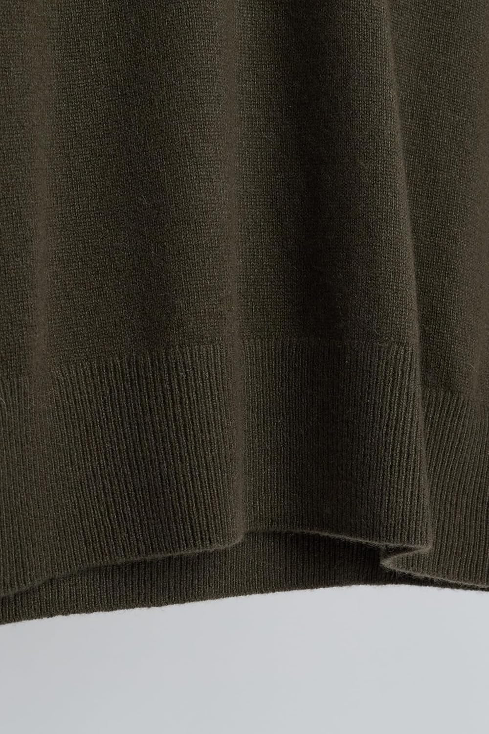 Cashmere Sweater – Soft Cozy Knit