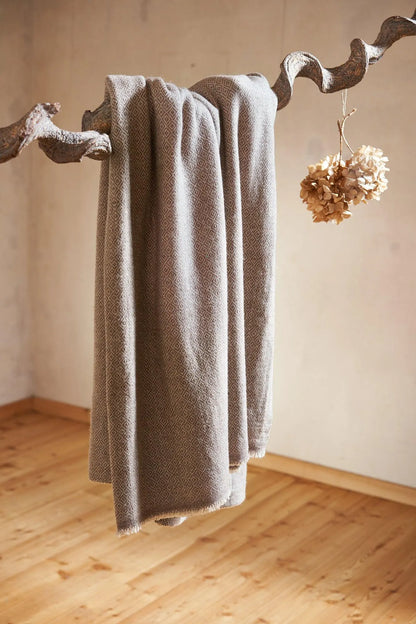 Cashmere Sofa Throw – Diamond Brown