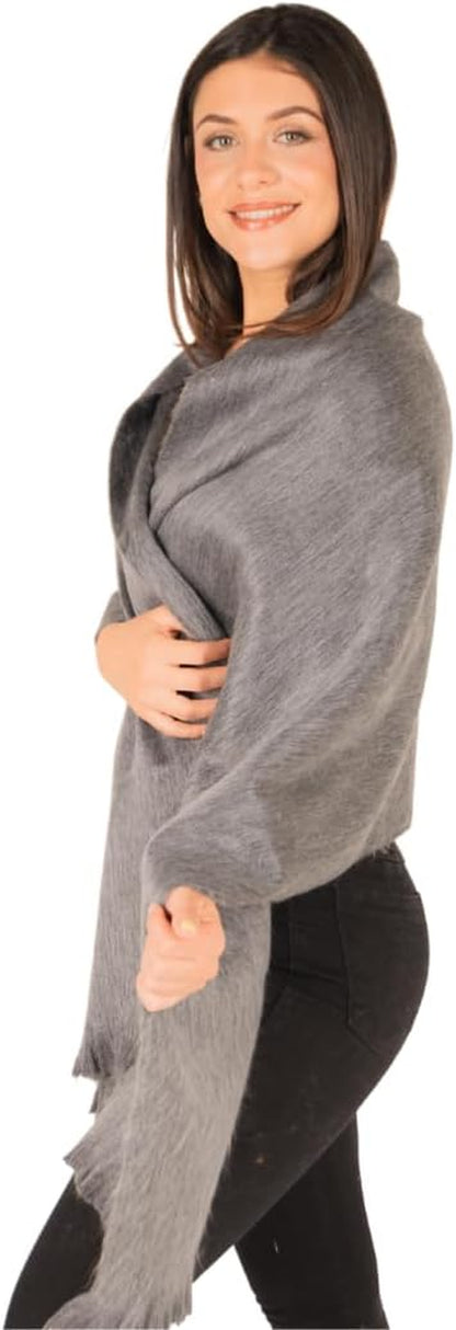 Alpaca Wool Shawl – Handcrafted Elegance