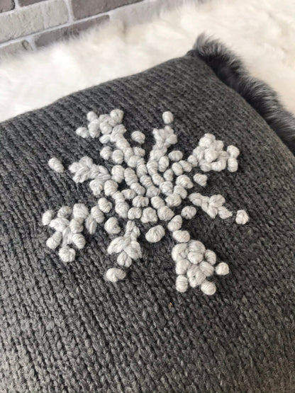 Alpaca Pillow Cover – Chunky Knit