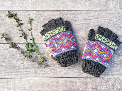 Fingerless Alpaca Gloves – Diamond Pattern
