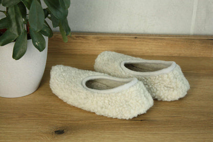 Merino Wool Slippers – Soft and Cozy