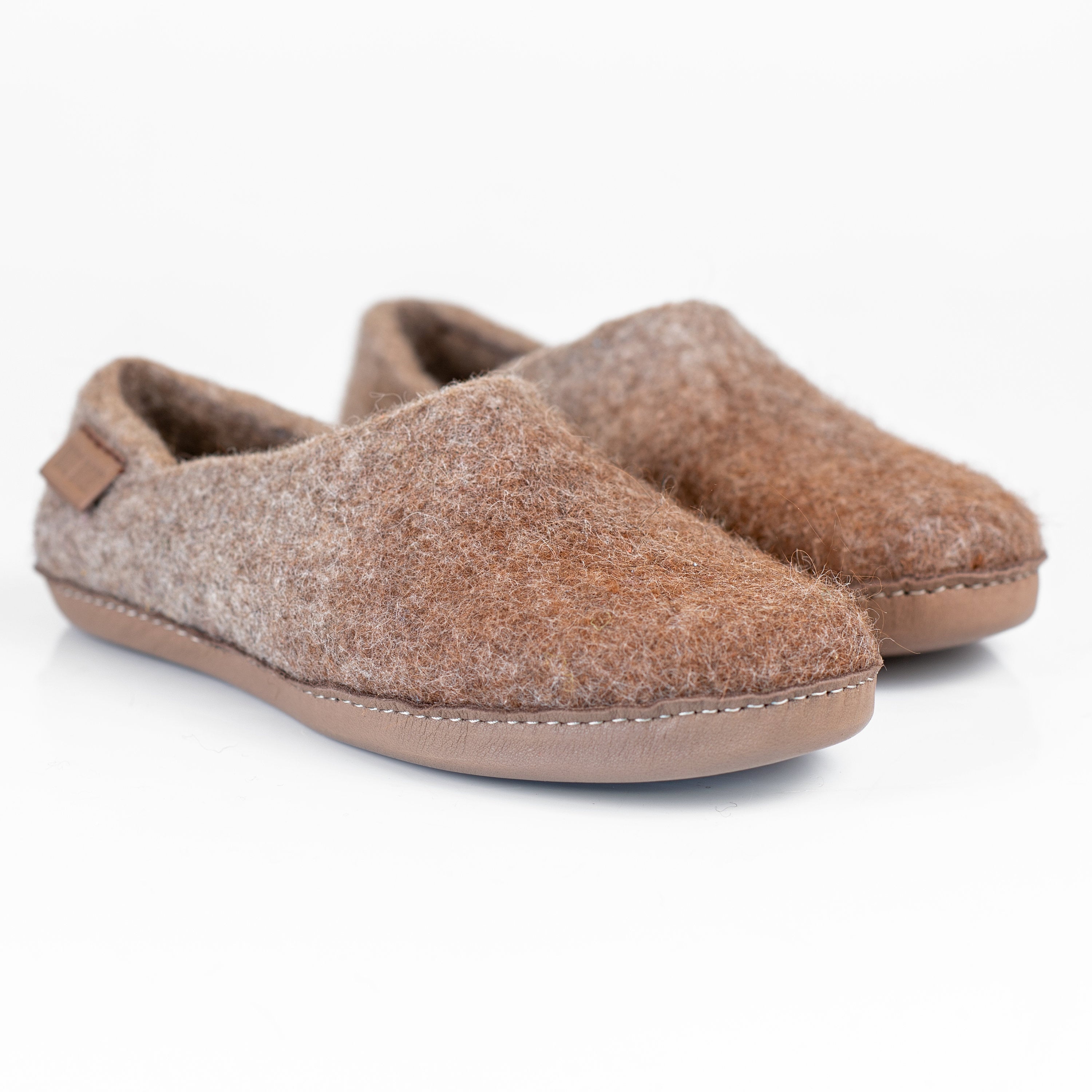 Alpaca Slippers – Beige