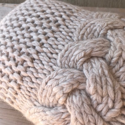 Alpaca Pillow Cover – Cable Knit
