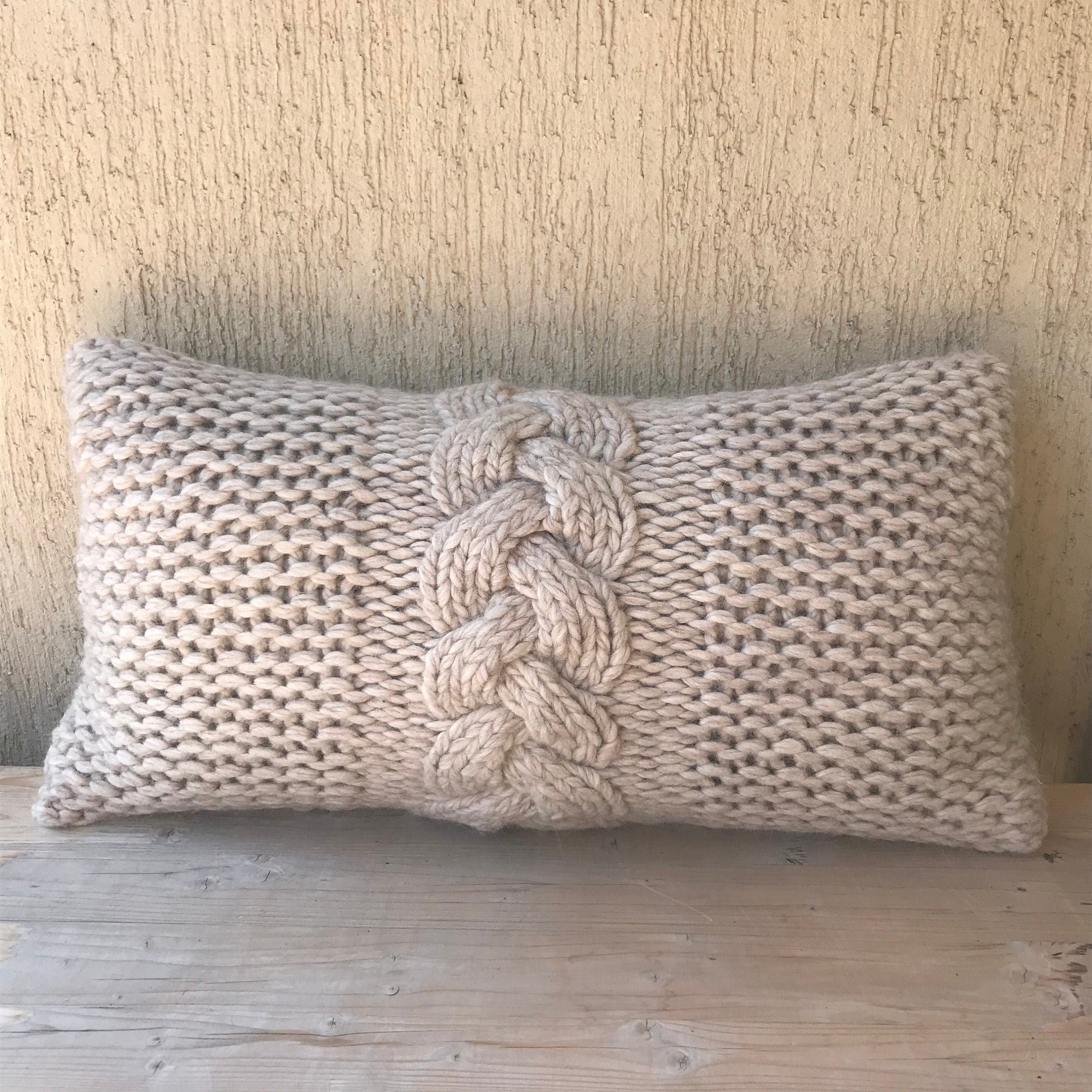 Alpaca Pillow Cover – Cable Knit