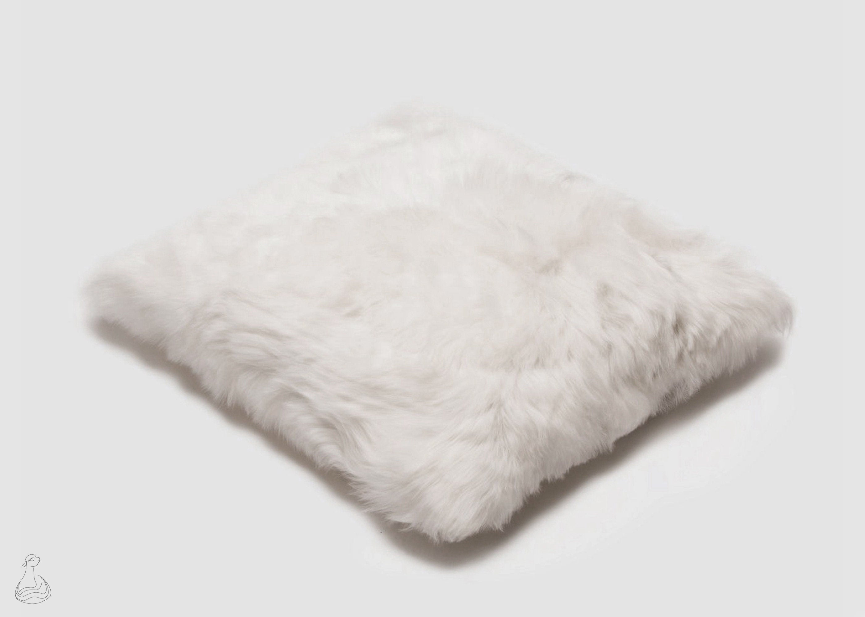 Alpaca Pillow Cover – Elegant Fluffy