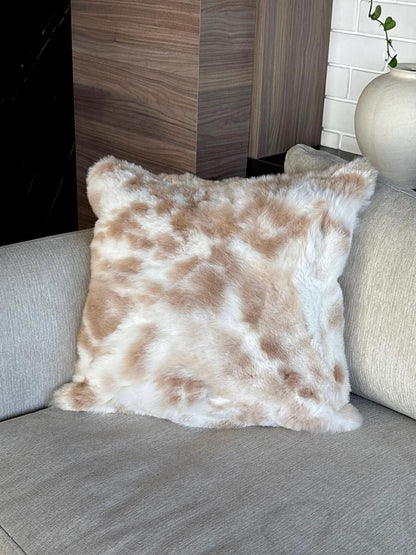 Alpaca Fur Pillow Cover – Soft Natural