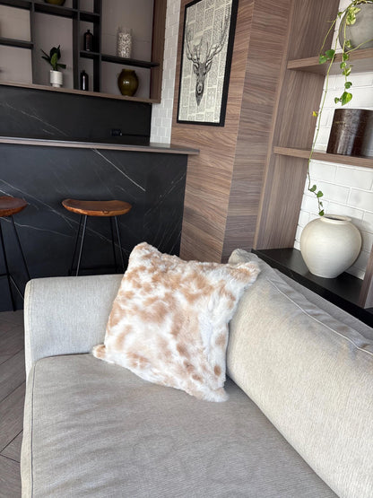 Alpaca Fur Pillow Cover – Soft Natural