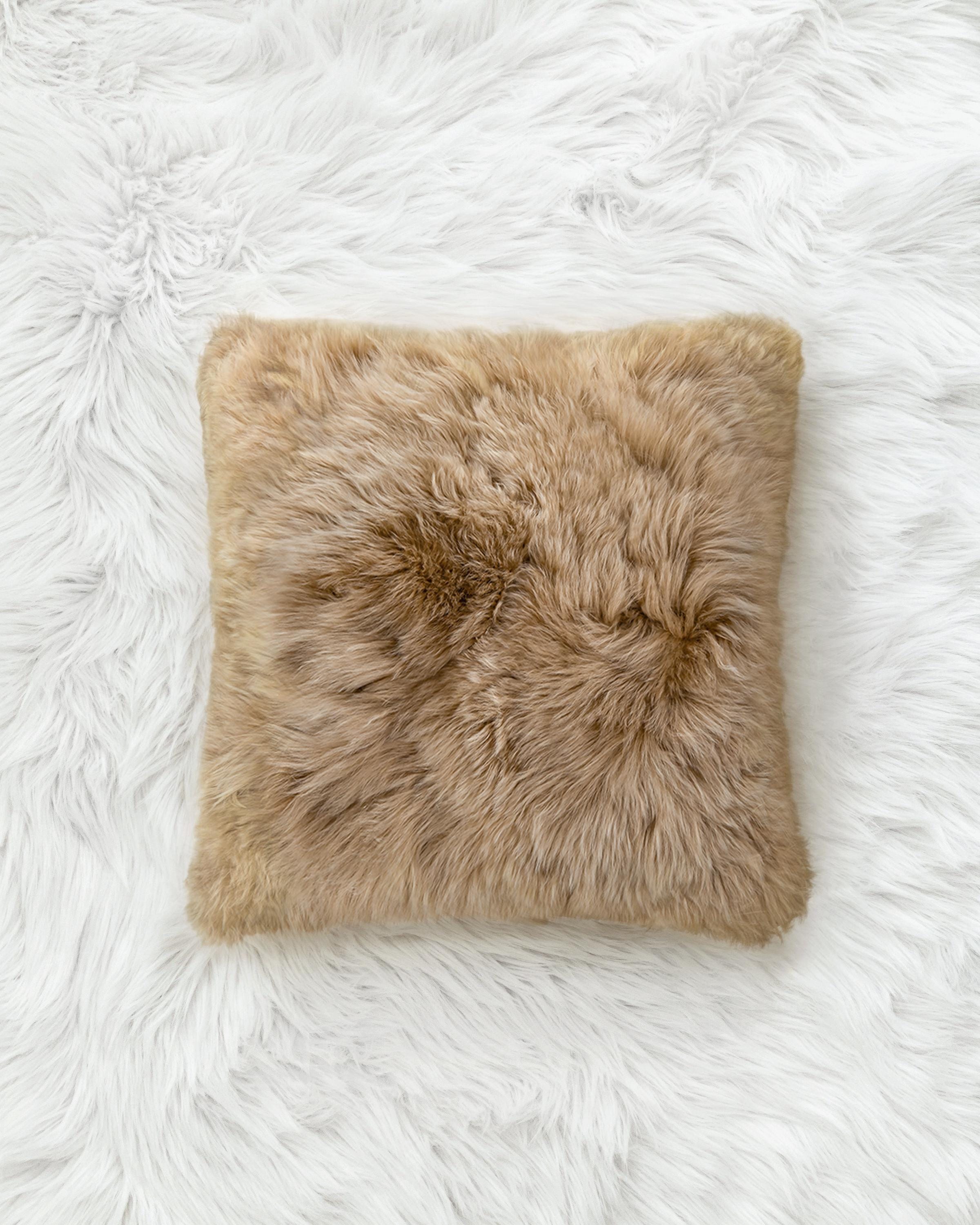 Alpaca Pillow Cover – Elegant Fluffy