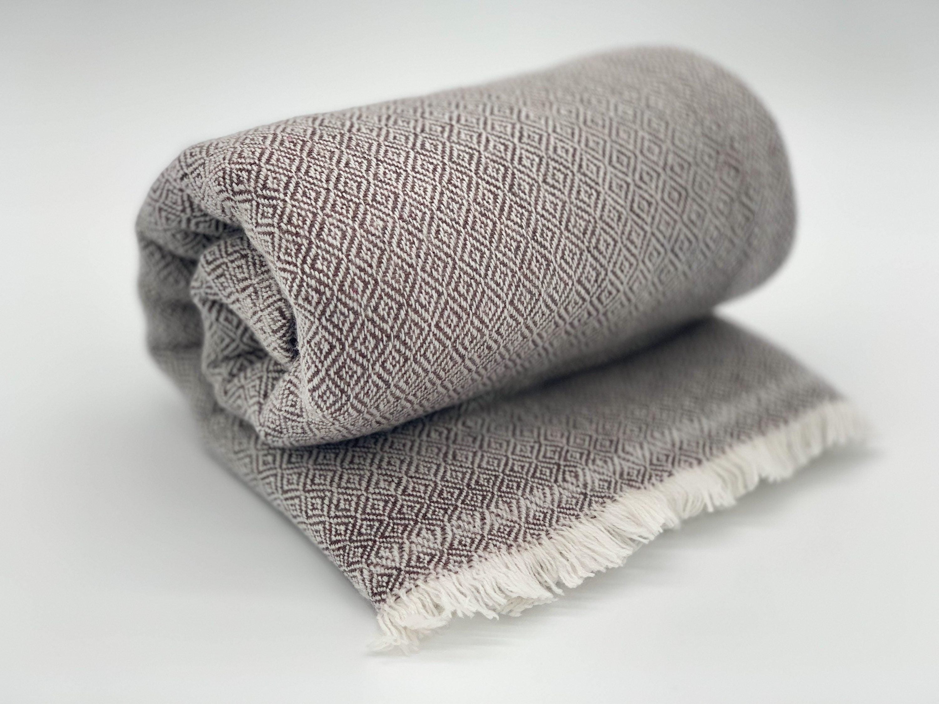 Cashmere Sofa Throw – Diamond Brown