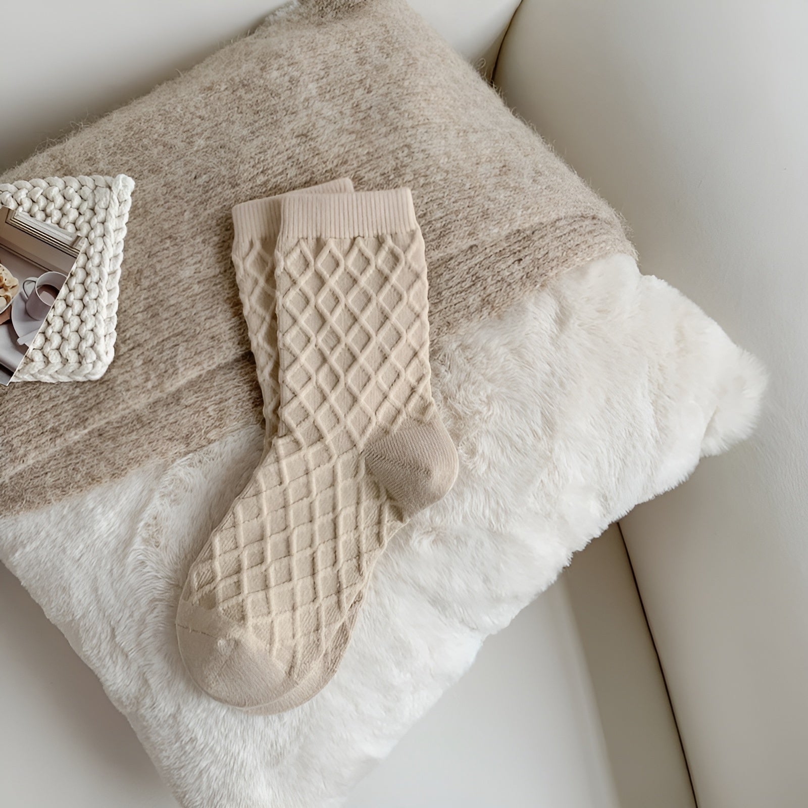 Medium Cashmere Knitted Socks Soft, Cozy Warmth with Elegant Checked Design - Alpaca House